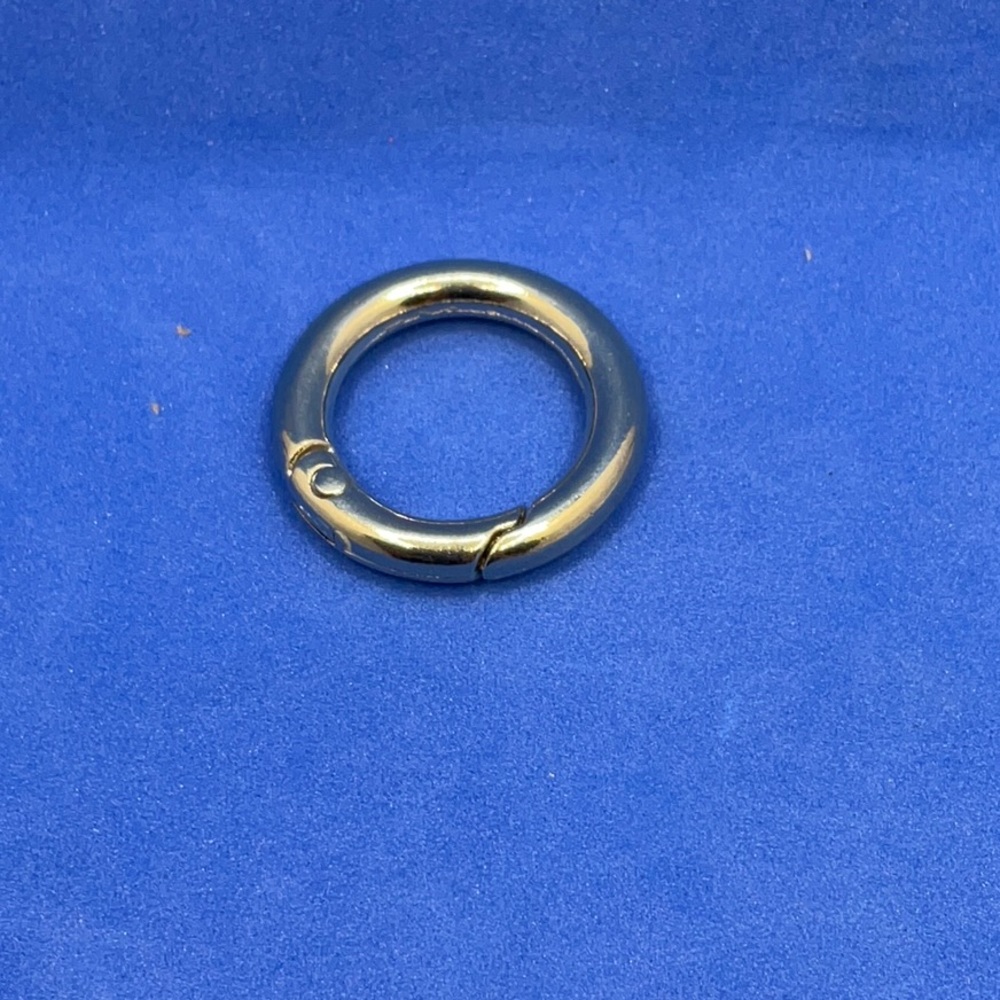 ⭐️ 10-4-$10- Spring loaded circular clip
